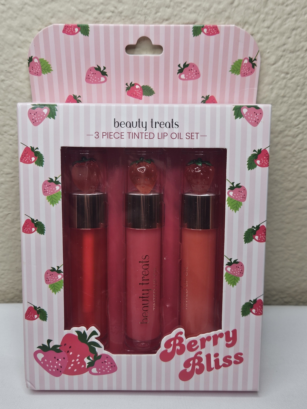 Beauty Treats Berry Bliss 3-Piece Tinted Lip Oil Set NEW